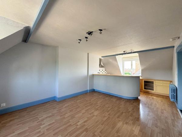 Appartement lumineux avec potentiel, proche centre