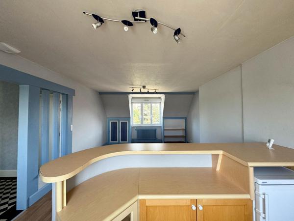 Appartement lumineux avec potentiel, proche centre