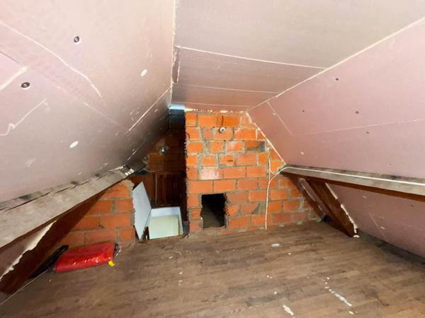 Appartement lumineux avec potentiel, proche centre