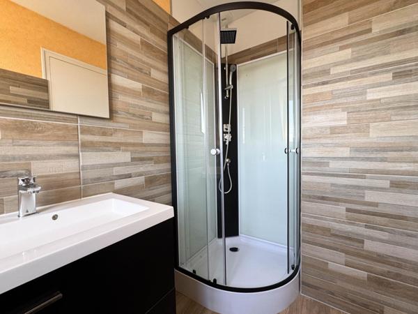 Appartement lumineux avec potentiel, proche centre