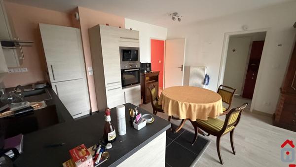 FACHES THUMESNIL, T3 rez de jardin, 66m² habitables avec garage.