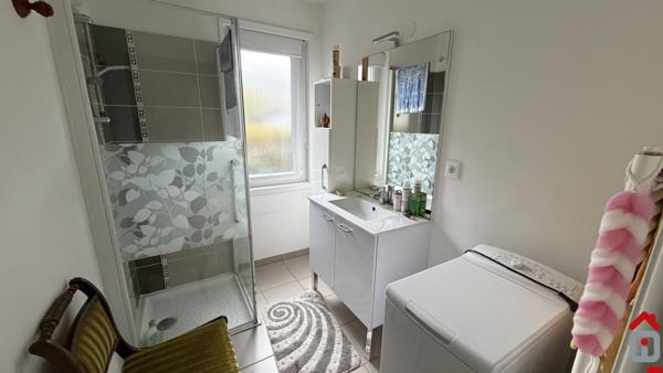 FACHES THUMESNIL, T3 rez de jardin, 66m² habitables avec garage.