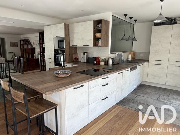 Appartement à vendre 4 pièces 148 m² Nîmes