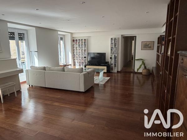 Appartement à vendre 4 pièces 148 m² Nîmes