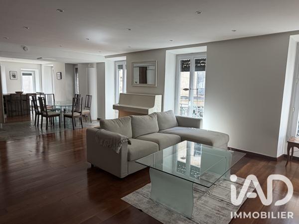 Appartement à vendre 4 pièces 148 m² Nîmes