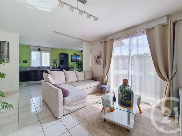 Appartement F3 à vendre  3 pièces - 67,30 m 2   PONT DE CHERUY  - 38