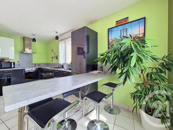 Appartement F3 à vendre  3 pièces - 67,30 m 2   PONT DE CHERUY  - 38