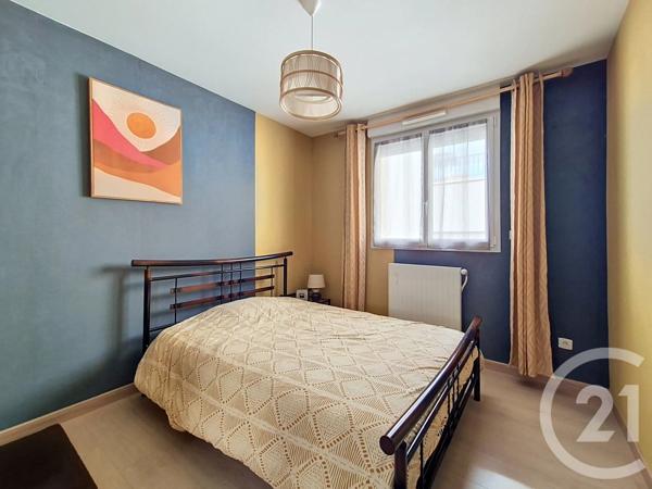 Appartement F3 à vendre  3 pièces - 67,30 m 2   PONT DE CHERUY  - 38