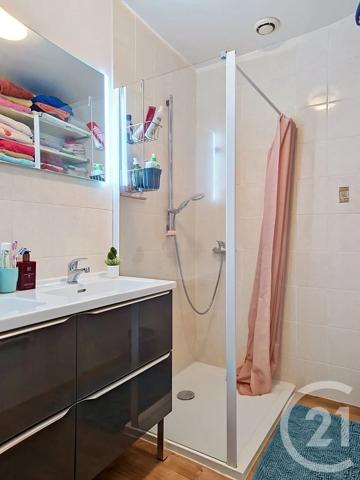 Maison à vendre  5 pièces - 119 m 2   CLERMONT FERRAND  - 63