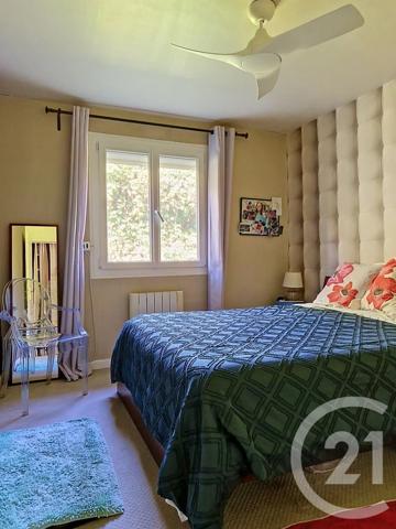 Maison à vendre  5 pièces - 119 m 2   CLERMONT FERRAND  - 63