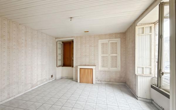 Maison à vendre    4 pièces •  Champagnac-de-Belair