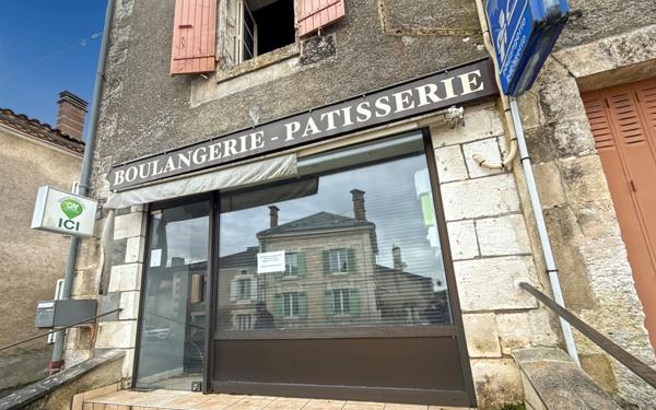 Maison à vendre    4 pièces •  Champagnac-de-Belair