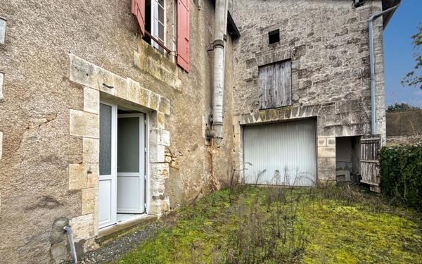 Maison à vendre    4 pièces •  Champagnac-de-Belair