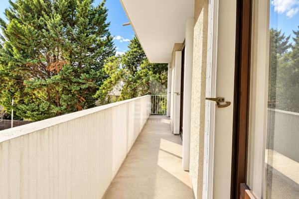 Saint-Denis ? Grand appartement familial de 99,75 m² avec balcon, parking et cave