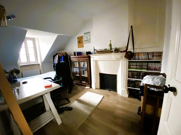 Dinan (22100) Charmante maison de caractère au cœur de Dinan – Investissement locatif idéal