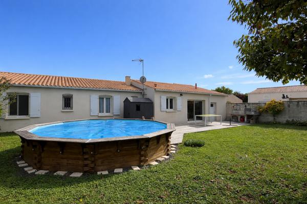 DOMPIERRE SUR MER MAISON DE PLAIN PIED 5 CHAMBRES JARDIN PISCINE ET GARAGE Dompierre sur mer DOMPIERRE SUR MER MAISON DE PLAIN PIED 5 CHAMBRES JARDIN PISCINE ET GARAGE Dompierre sur mer