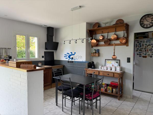 DOMPIERRE SUR MER MAISON DE PLAIN PIED 5 CHAMBRES JARDIN PISCINE ET GARAGE  Dompierre sur mer