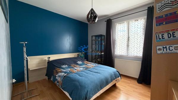 DOMPIERRE SUR MER MAISON DE PLAIN PIED 5 CHAMBRES JARDIN PISCINE ET GARAGE  Dompierre sur mer