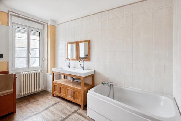 Maison de caractère avec locatif indépendant