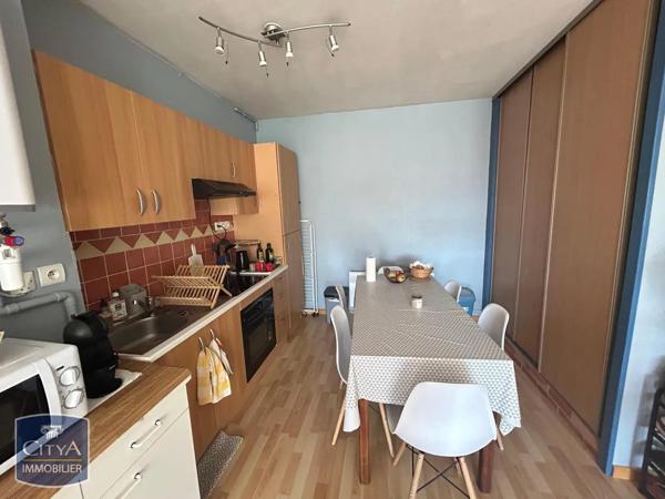 Appartement à louer 2 pièces 45.61m² Laval (53000)