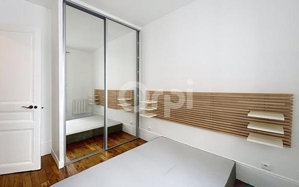 Appartement à vendre    3 pièces • 53 m2 Paris 15