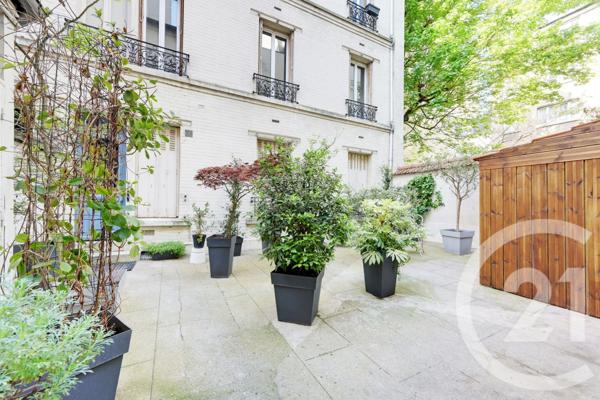 Appartement à vendre  2 pièces - 38,39 m2 PARIS - 75015