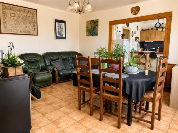 Maison familiale avec grange et terrain