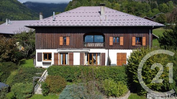 Maison à vendre  12 pièces - 265 m 2   TANINGES  - 74