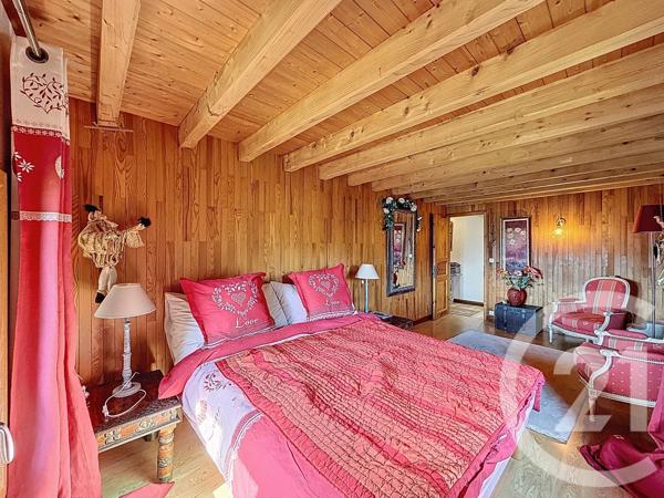 Maison à vendre  12 pièces - 265 m 2   TANINGES  - 74