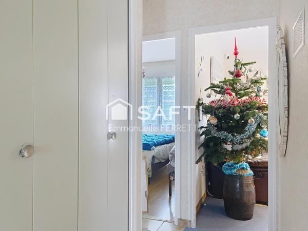 Maison de plain-pied au cœur du village – Calme, jardin et potentiel