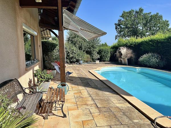 CRÊCHES SUR SAONE : VILLA DANS UN QUARTIER RÉSIDENTIEL AU CALME