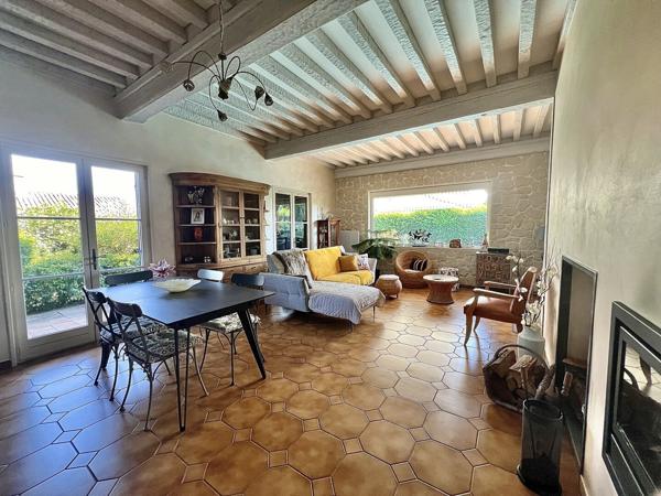 CRÊCHES SUR SAONE : VILLA DANS UN QUARTIER RÉSIDENTIEL AU CALME