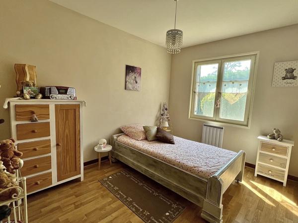 CRÊCHES SUR SAONE : VILLA DANS UN QUARTIER RÉSIDENTIEL AU CALME