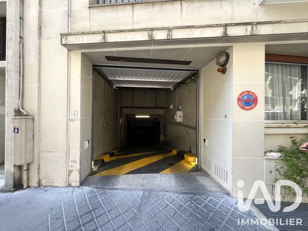 Parking à vendre 20 m² Paris 7