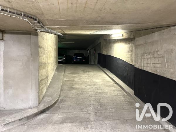 Parking à vendre 20 m² Paris 7
