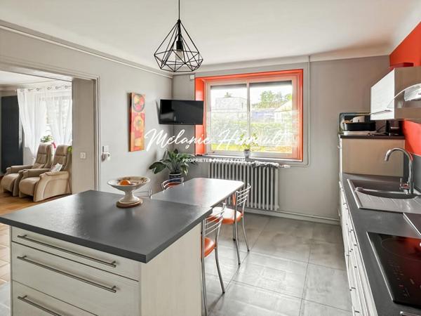 Maison individuelle 6 pièces - 138 m2 - 4 chambres - Parigné l'Evêque (72250)