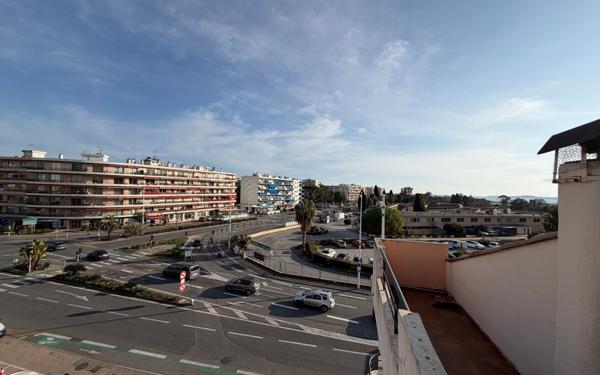 Appartement à vendre    2 pièces • 25,37 m2 Cagnes-sur-Mer