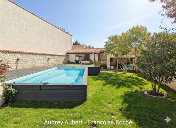 Maison à vendre 4 pièces SAINT JEAN D'ANGELY (17)