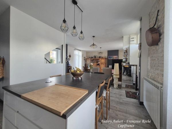 Maison à vendre 4 pièces SAINT JEAN D'ANGELY (17)