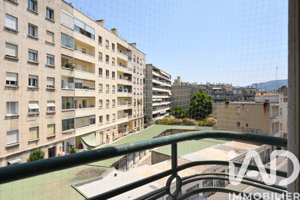 Appartement à vendre 3 pièces 68 m² Marseille 5
