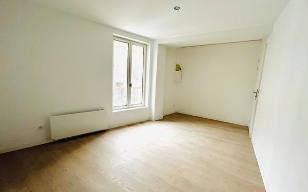 Appartement à louer    2 pièces •  Persan