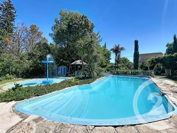 Maison à vendre  10 pièces - 305 m 2   MIRAMAS  - 13