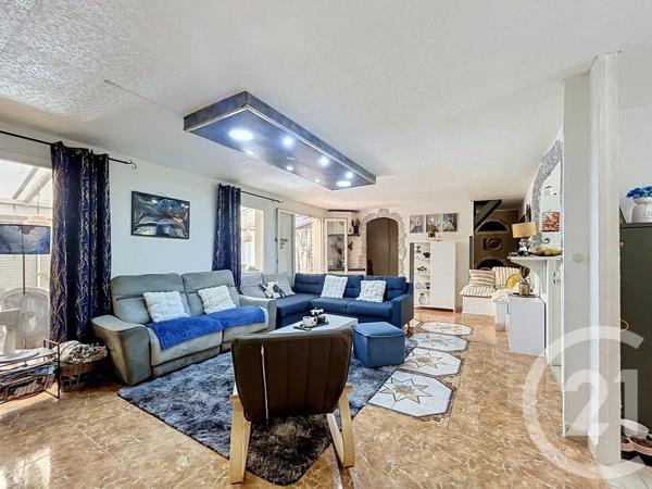 Maison à vendre  10 pièces - 305 m 2   MIRAMAS  - 13