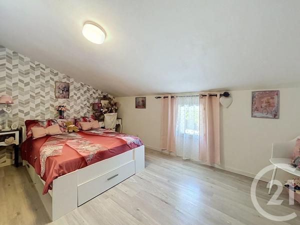 Maison à vendre  10 pièces - 305 m 2   MIRAMAS  - 13