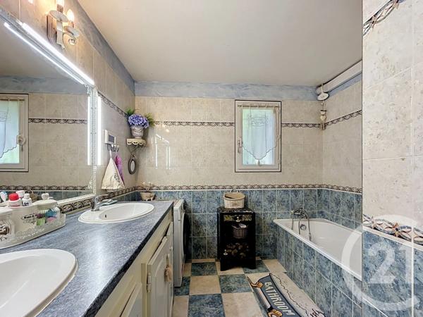 Maison à vendre  10 pièces - 305 m 2   MIRAMAS  - 13