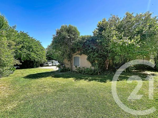 Maison à vendre  10 pièces - 305 m 2   MIRAMAS  - 13