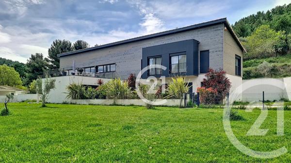 Maison à vendre  10 pièces - 305 m 2   MIRAMAS  - 13