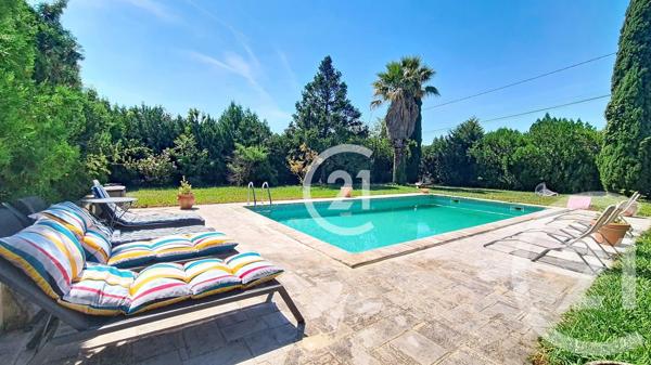 Maison à vendre  10 pièces - 305 m 2   MIRAMAS  - 13