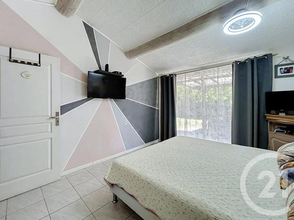 Maison à vendre  10 pièces - 305 m 2   MIRAMAS  - 13