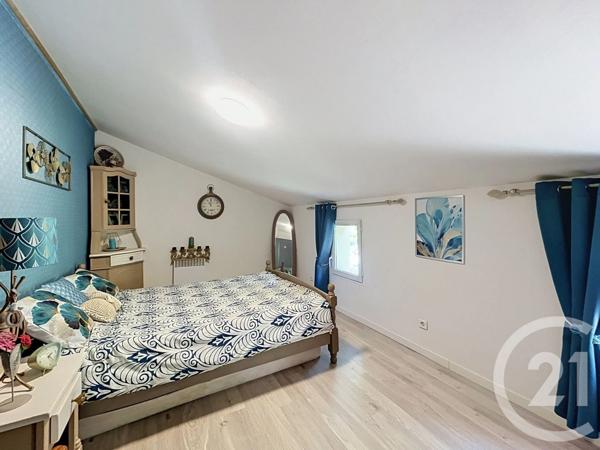 Maison à vendre  10 pièces - 305 m 2   MIRAMAS  - 13